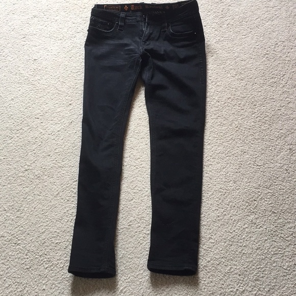 Distressed black rock revival with red stones - Picture 7 of 9